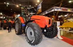 2015 02 22 016a same tractor