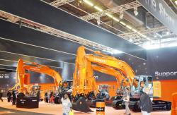 58 2015 04 20 612a hitachi stall
